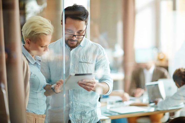 Gérer les abonnements numériques : éviter les dépenses superflues.